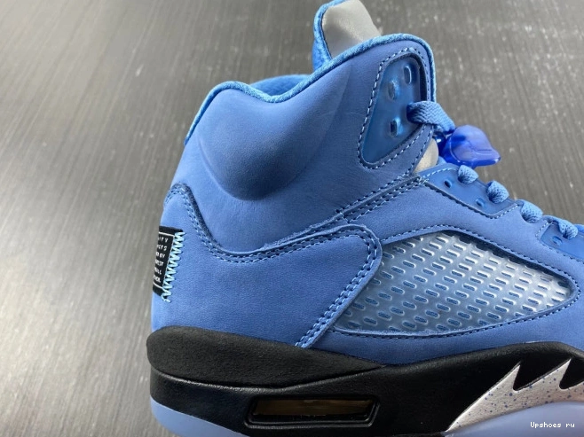 Air  RETRO “UNC” Jordan 5  DV1310-401 0522